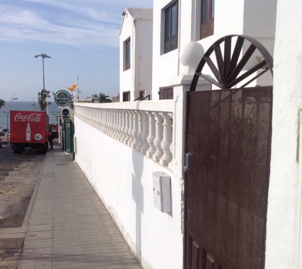 Casa La Ola Appartement Puerto del Carmen  Buitenkant foto